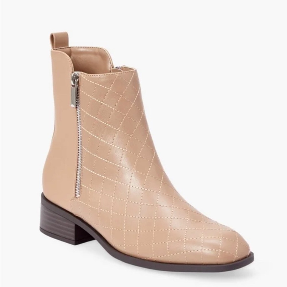Ankle boots